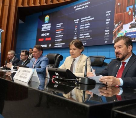 Deputados estaduais aprovam 13 projetos de lei na sessão desta quinta