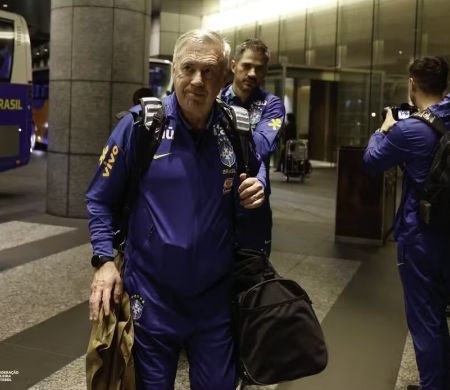 Ancelotti muda quase todo o time para pegar o Japão