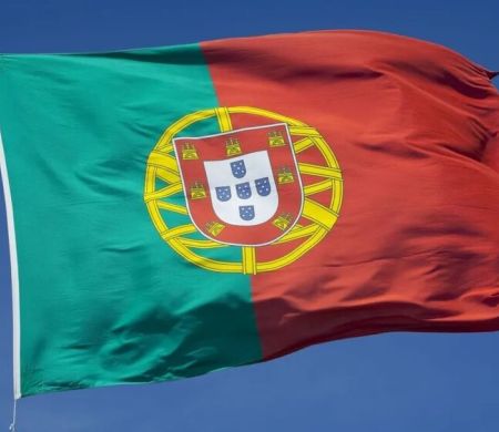 Portugal promulga lei anti-imigração que afeta brasileiros