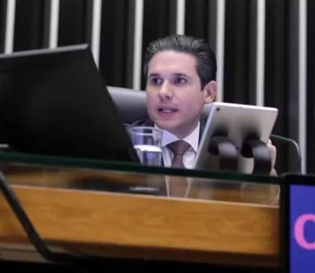 Motta pede liberação de emendas para melhorar clima na base 