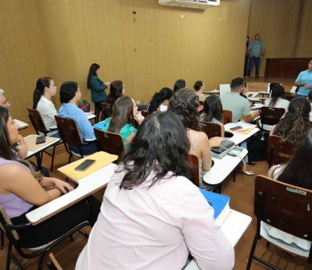 Dourados convoca 21 profissionais da saúde para desafogar atendimento 
