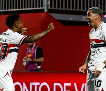São Paulo vence Bahia e dá fim à sequência negativa na temporada São Paulo vence Bahia e dá fim à sequência negativa na temporada