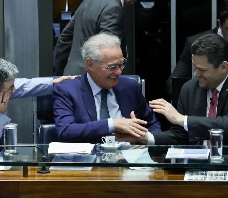 Senadores aprovam isenção do IR para quem ganha até RS 5 mil