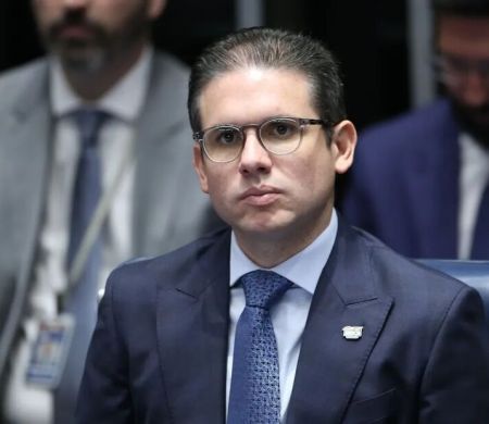 União Brasil pressiona Motta com tramitação de projeto antiterrorismo