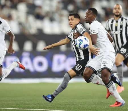 Série A do ano que vem pode ter 6 times com gramado sintético 