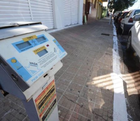 Preço do estacionamento dispara com retorno do parquímetro na capital