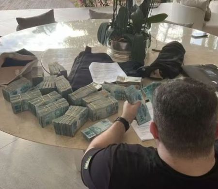 PF descobre R$ 1,6 milhão na casa de diretor do banco Master