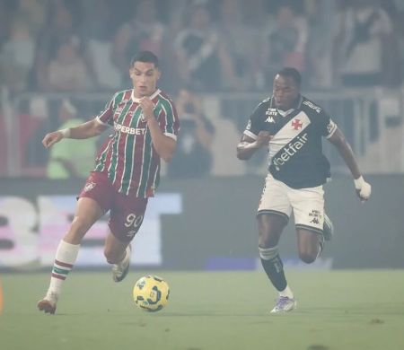 Vasco vira sobre o Fluminense no fim e abre vantagem na semi da Copa do Brasil