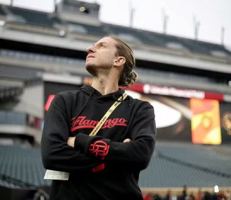 Filipe Luís é destaque em Jornal francês antes de PSG e Flamengo