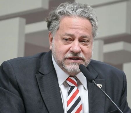 Recurso de Casares sobre votação de impeachment é negado pela Justiça&nbsp;