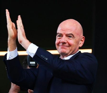 Gianni Infantino avalia o fim da suspensão da Fifa à Rússia