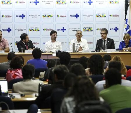 Saúde tem 3 mil vagas de residência e 900 para especialistas