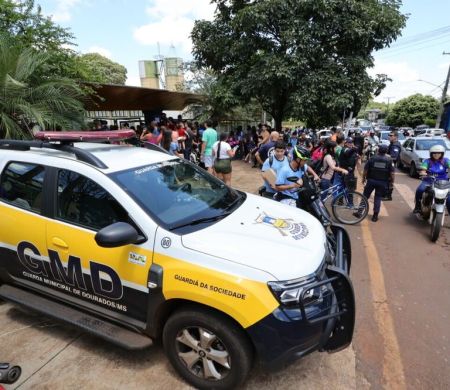Volta às aulas tem reforço da Ronda Escolar em Dourados