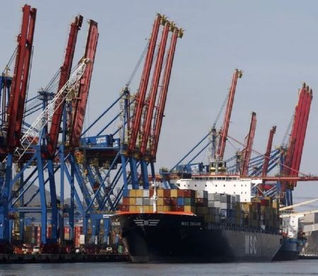 Governo liga alerta e sobe imposto de importação de 1.200 produtos