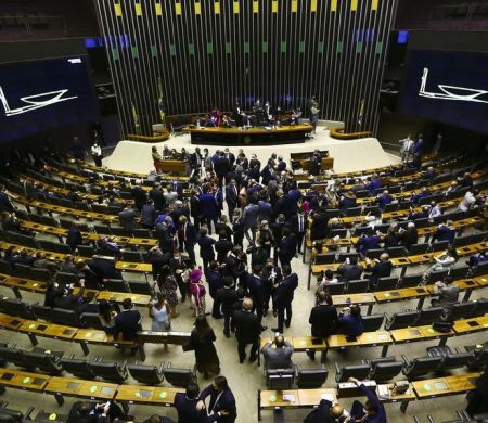 Câmara aprova urgência para barrar sigilo indevido sobre gastos públicos