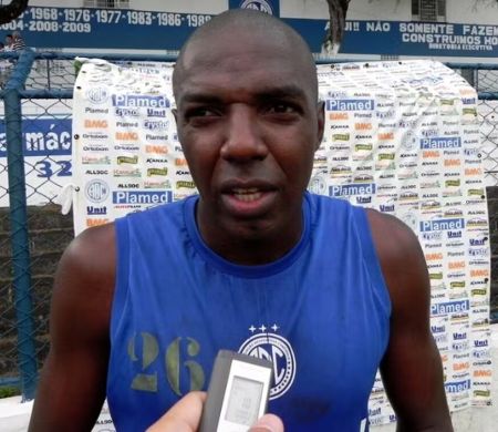 Ex-Bahia e Ceará, Reinaldo Aleluia morre aos 53 anos&nbsp;