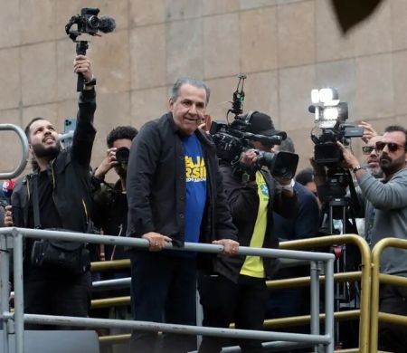 Em perseguição, Moraes vota para Malafaia ser réu por ofensa ao Exército