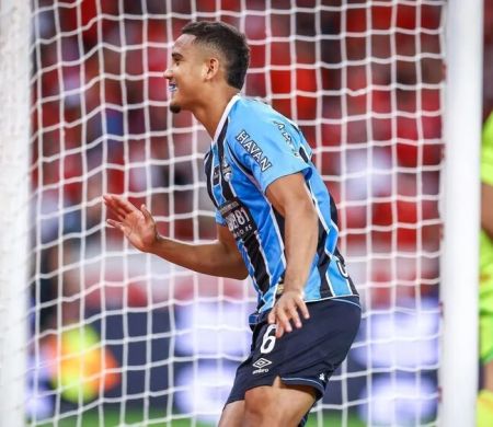 Grêmio empata com o Inter e conquista o Gauchão no placar agregado