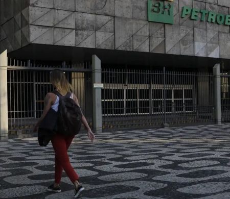 Petrobras diz que pode reduzir o impacto da alta do petróleo