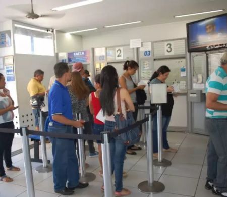 Mega-Sena pode pagar R$ 55 milhões na terça após prêmio acumular no sábado